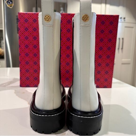 Tory Burch Benton Chelsea Boot Sz 8.5 White Leather Black Lug Platform Sole New - Picture 9 of 10